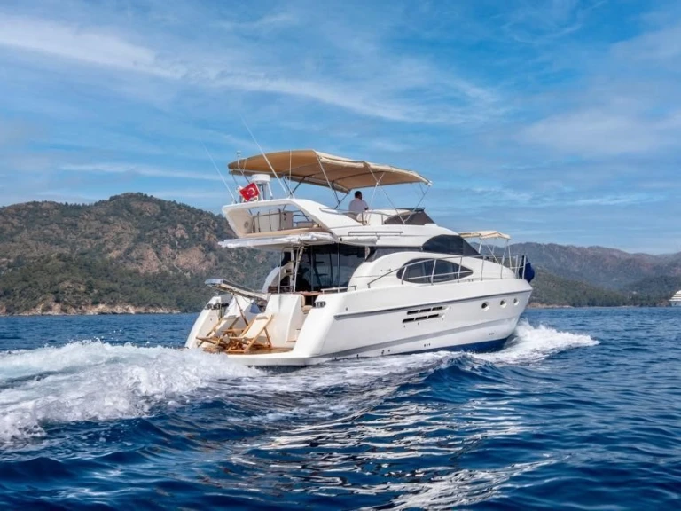 Huur Motorboot met of zonder schipper Custom Made in Göcek