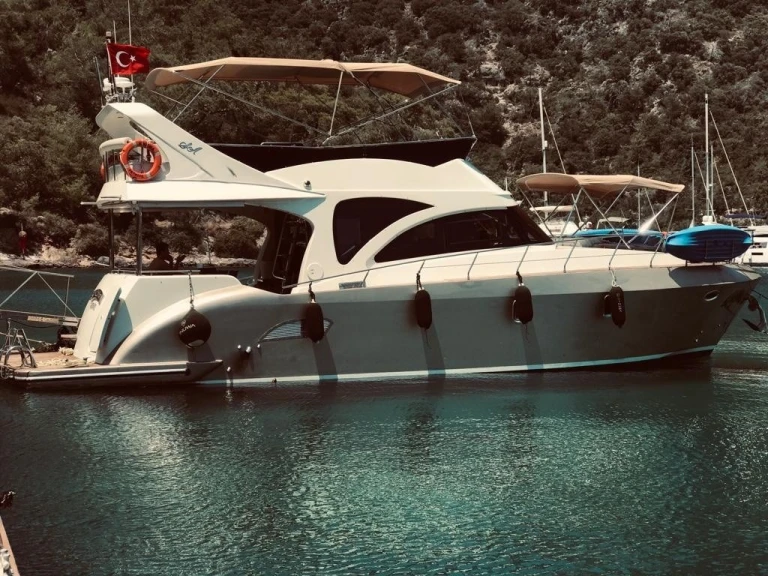 Custom Made Custom made te huur van particulier of professional in Göcek