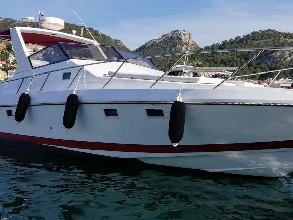Guy Couach Guy Couach 1000 Sport te huur van particulier of professional in Port d'Andratx