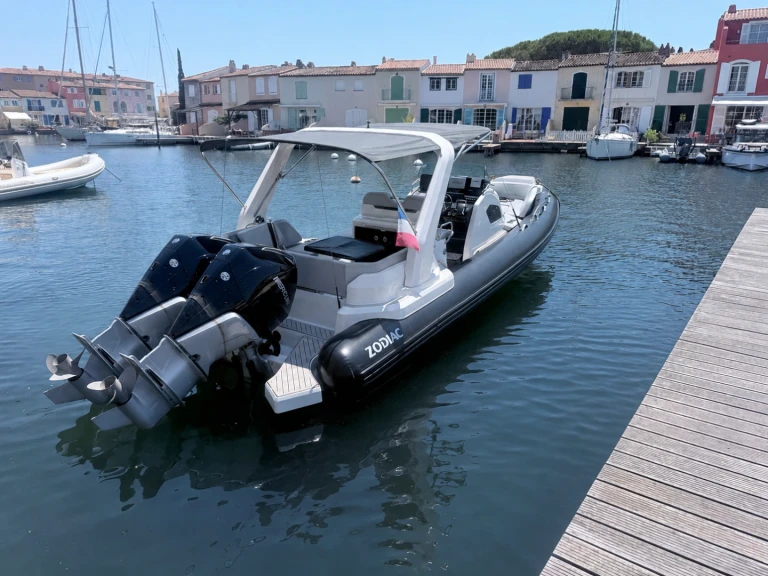 Zodiac Medline 9 te huur van particulier of professional in Port Cogolin