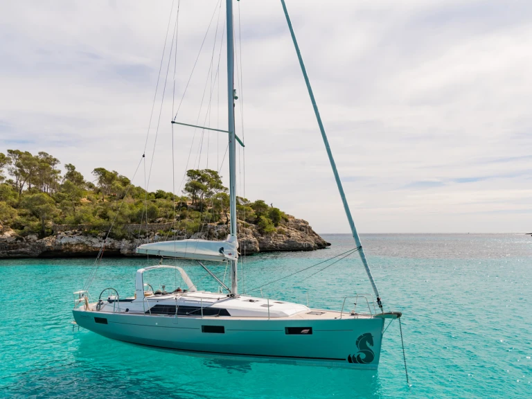 Bénéteau Oceanis 41.1 te huur van particulier of professional in Port Vauban