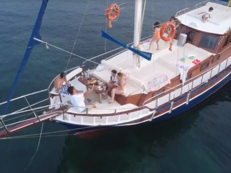 Motorboot te huur in Kusadasi voor de beste prijs