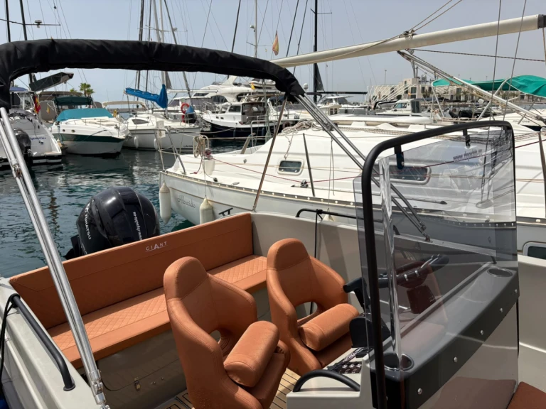 Jachthuur in Port d'Alicante - Giant 600 SPORT via SamBoat