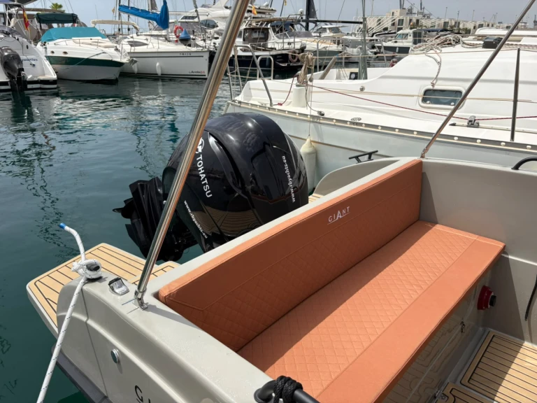 Huur een Giant 600 SPORT in Port d'Alicante