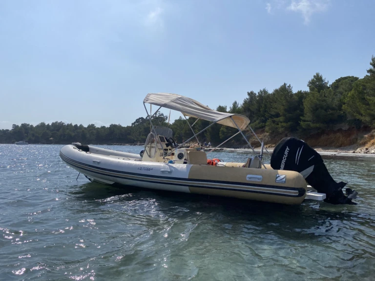 Bootverhuur Lomac Lomac 790 IN in Mauguio via SamBoat