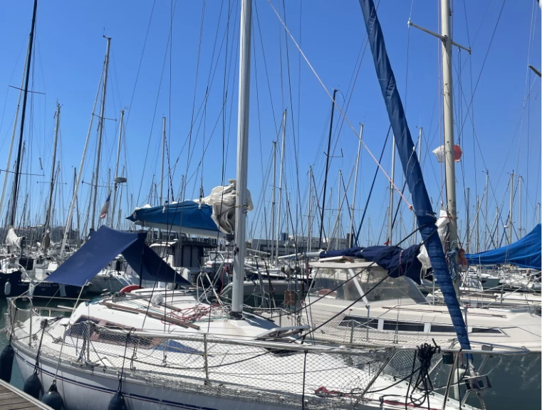 Huur een Jeanneau Eolia in La Rochelle