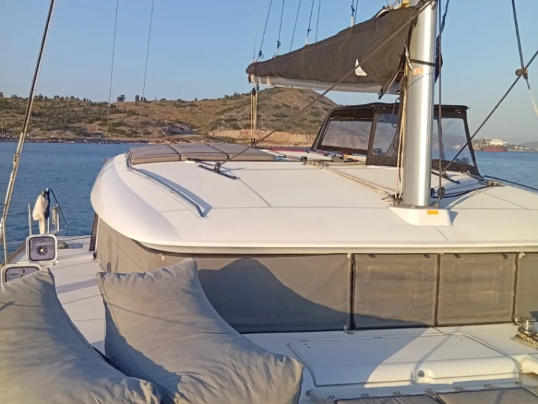 Huur Catamaran met of zonder schipper Lagoon in Álimos