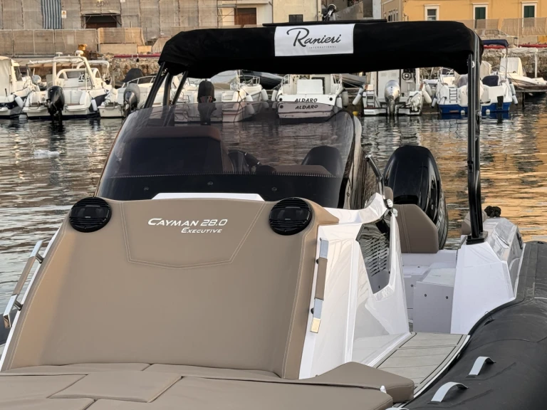 Huur Motorboot met of zonder schipper Ranieri in Reggio Calabria