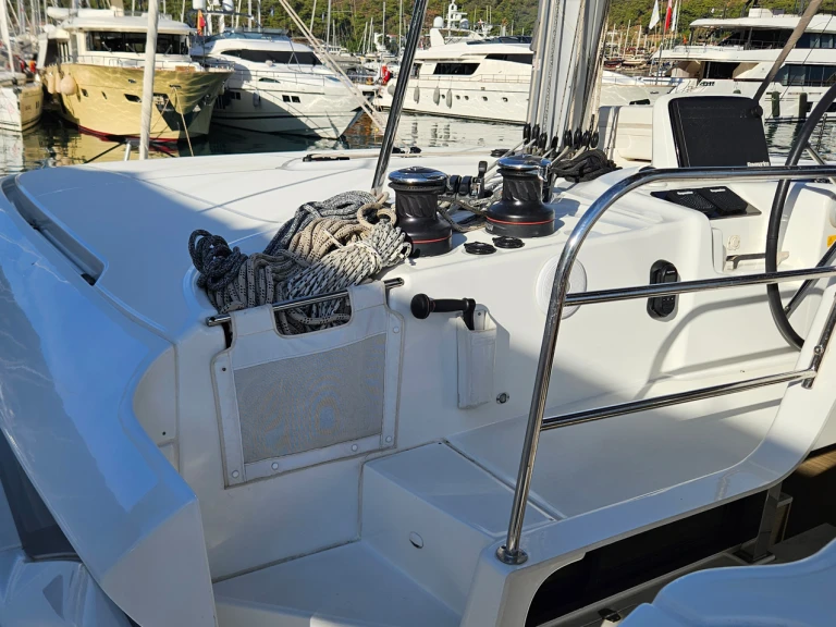 Bootverhuur Lagoon Lagoon 46 in Fethiye via SamBoat