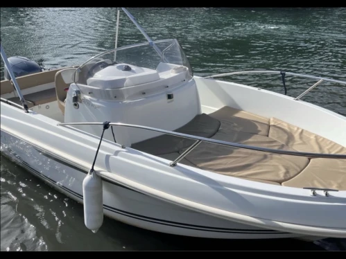 Huur een Jeanneau Cap Camarat 5.5 CC Style in Fréjus