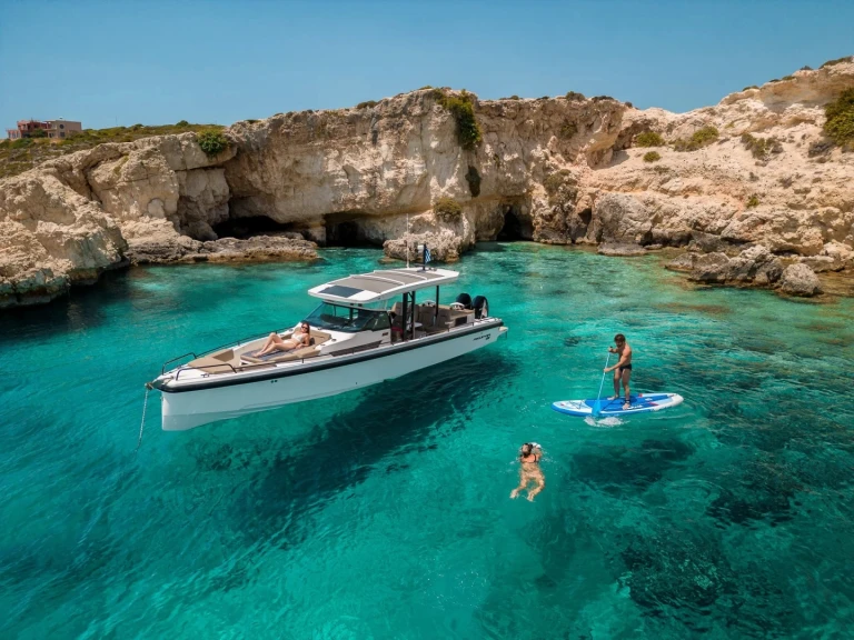 Axopar Axopar 37 Sun-Top te huur van particulier of professional in Port de Cap d'Ail