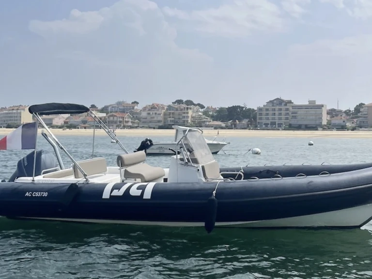 Bootverhuur Grand Piquey goedkoop Clubman 26 Special