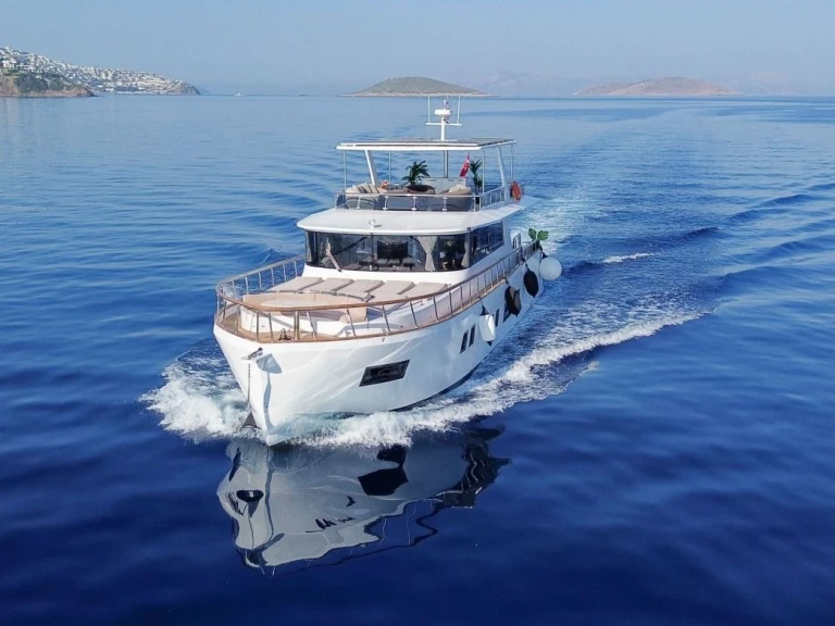 Custom Made Custom made te huur van particulier of professional in Göcek