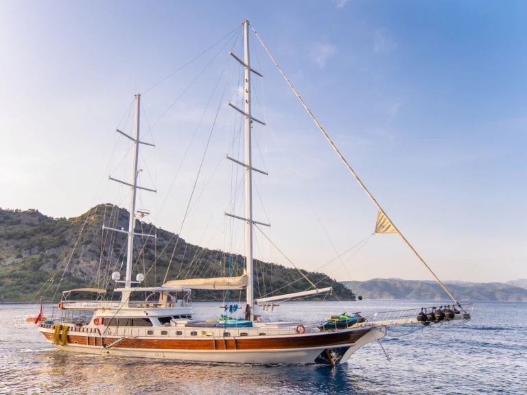 Huur Zeilboot met of zonder schipper Custom Made in Göcek