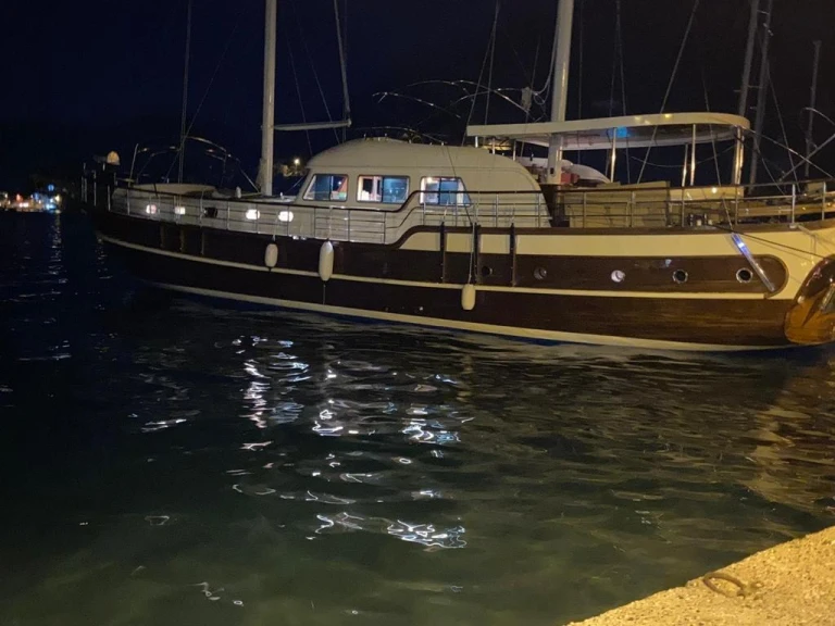Huur Zeilboot met of zonder schipper Custom Made in Göcek