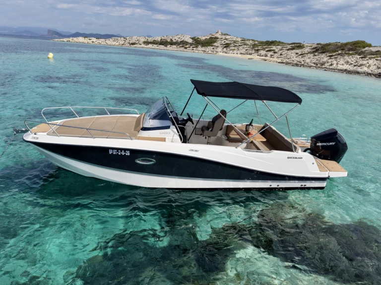 Verhuur Motorboot Quicksilver met vaarbewijs