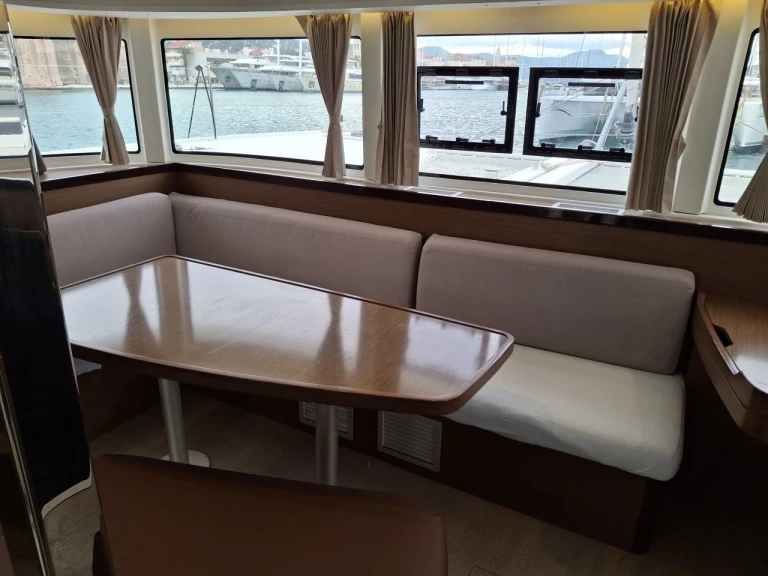 Jachthuur in Trogir - Lagoon Lagoon 42 via SamBoat