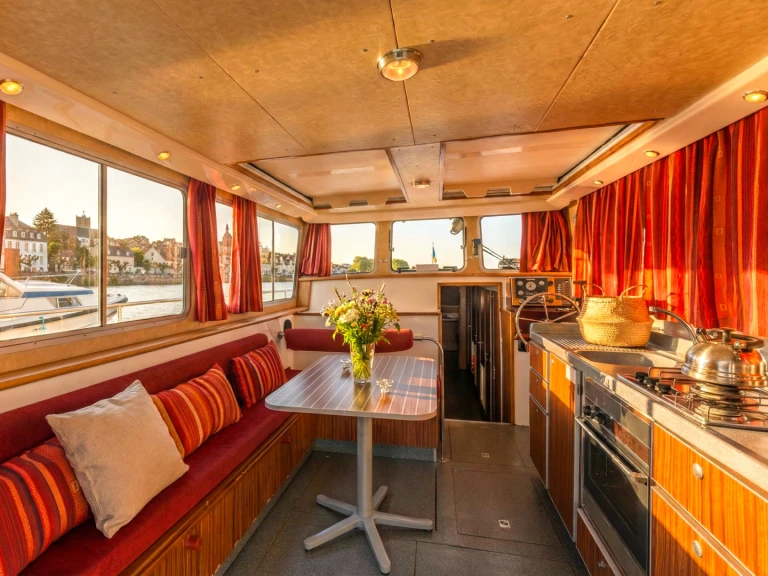 Verhuur Woonboot Pénichette met vaarbewijs