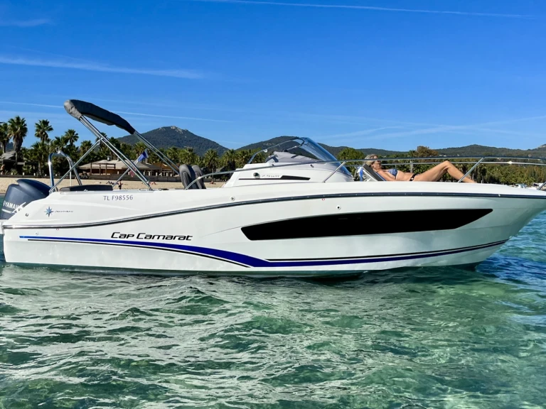 Jachthuur in Port Cogolin - Jeanneau Cap Camarat 7.5 WA Serie 2 via SamBoat
