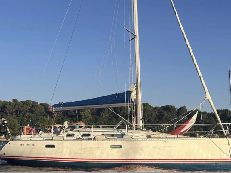 Huur een Jeanneau Sun Fast 36 in Hyères