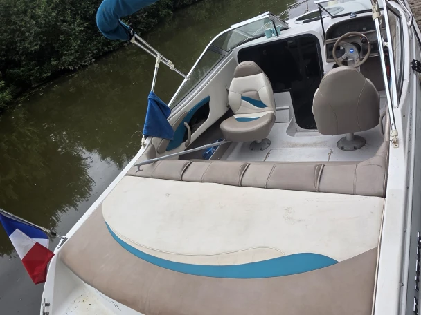 Huur Motorboot met of zonder schipper Four Winns in Armentières