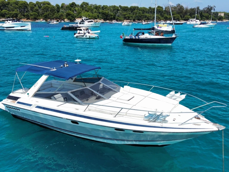 Verhuur Motorboot Sunseeker met vaarbewijs