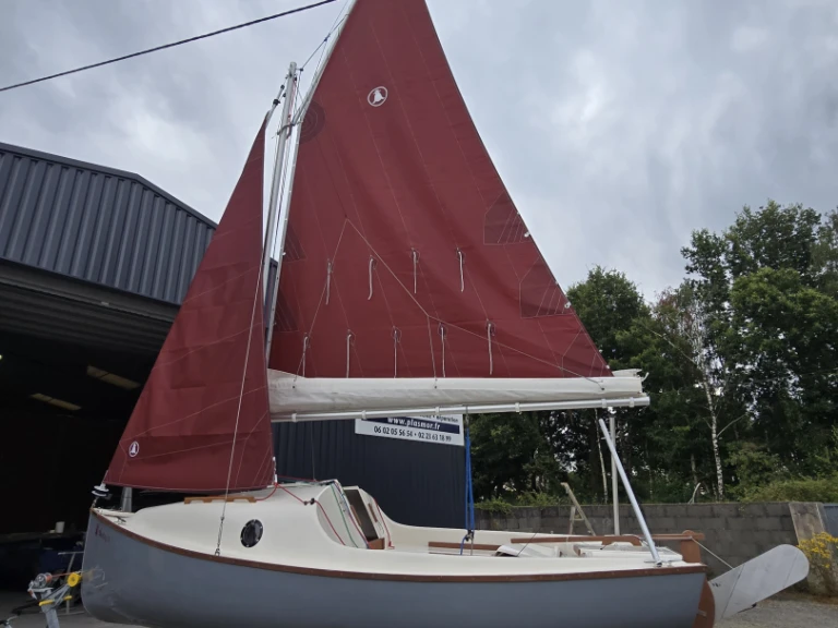 Bootverhuur Le Cap d'Agde goedkoop Skellig 3