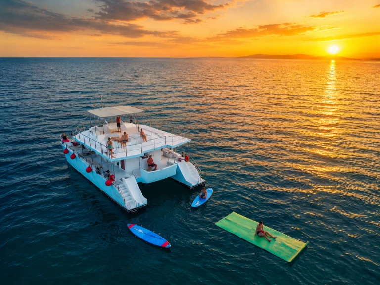 Verhuur Catamaran in Cruz de Huanacaxtle - Custom Made custom