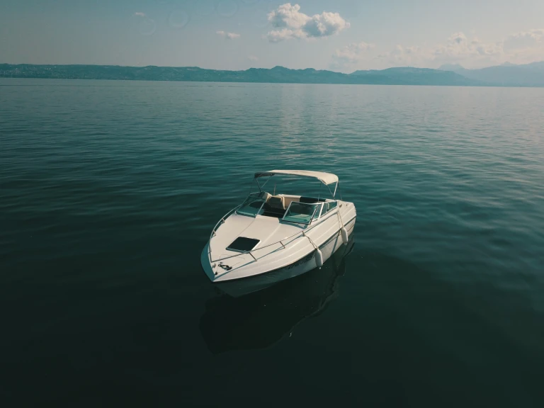Crownline Crownline 210 CCR te huur van particulier of professional in Évian-les-Bains