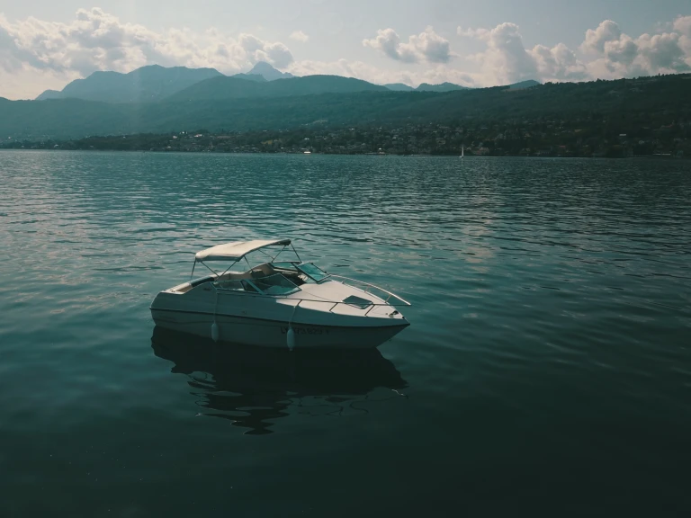 Huur een Crownline Crownline 210 CCR in Évian-les-Bains