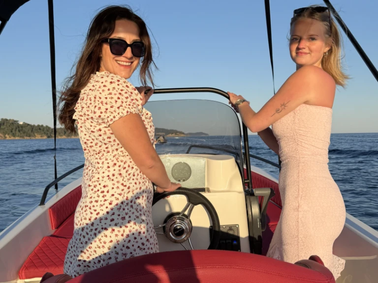 Motorboot te huur in Kolios voor de beste prijs