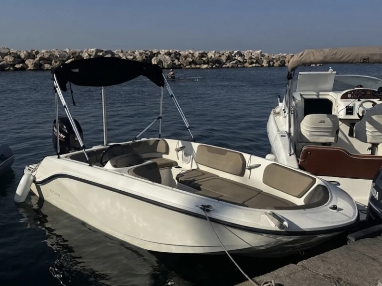 Quicksilver 475 Axess te huur van particulier of professional in Marseille