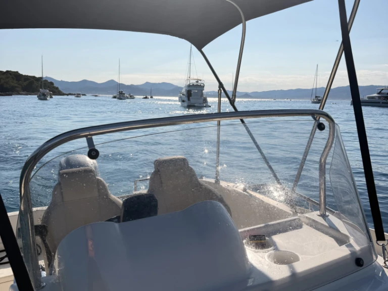 Huur Motorboot met of zonder schipper Quicksilver in Mandelieu-la-Napoule
