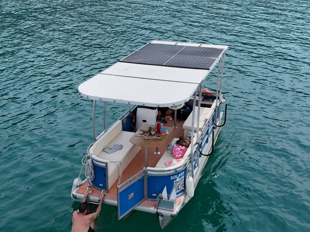 Bootverhuur France pontoon 580 in Frankrijk via SamBoat