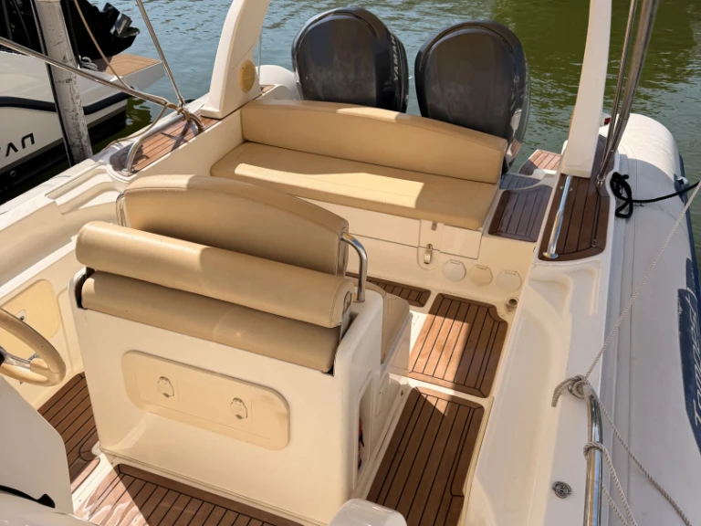 Jachthuur in Empuriabrava - Capelli Tempest 900 Cabine via SamBoat
