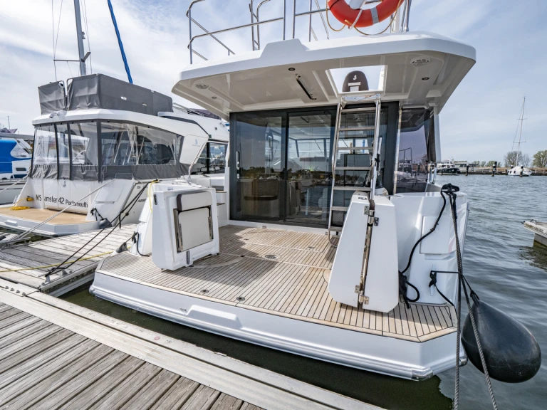 Jachthuur in Kröslin - Bénéteau Swift Trawler 35 via SamBoat