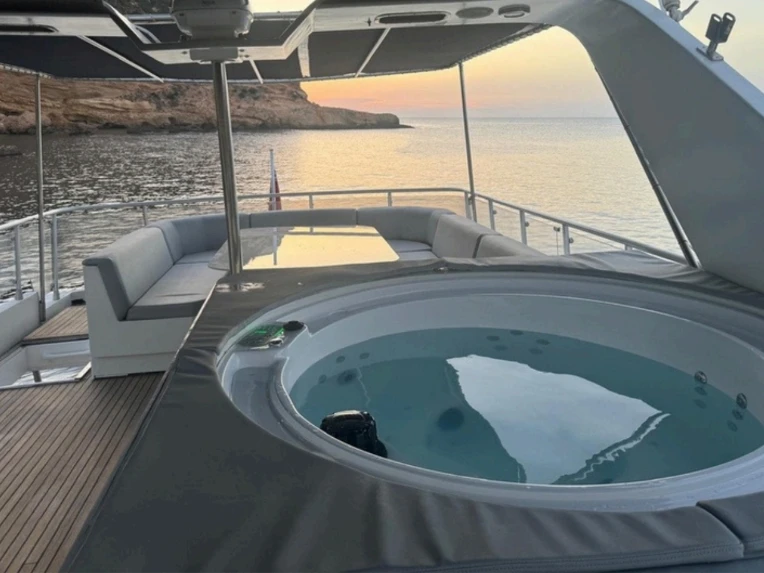 Jacht te huur in Torrevieja voor de beste prijs