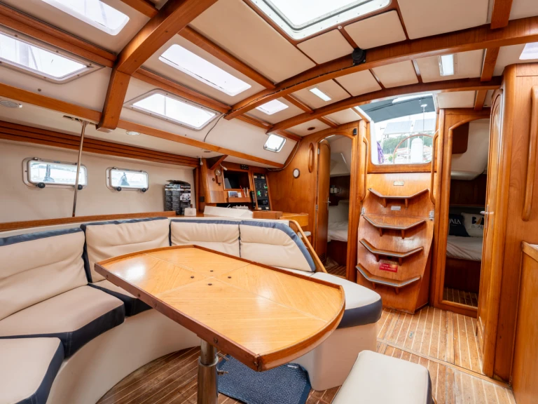 Jachthuur in Combarro - Jeanneau Sun Odyssey 42 via SamBoat