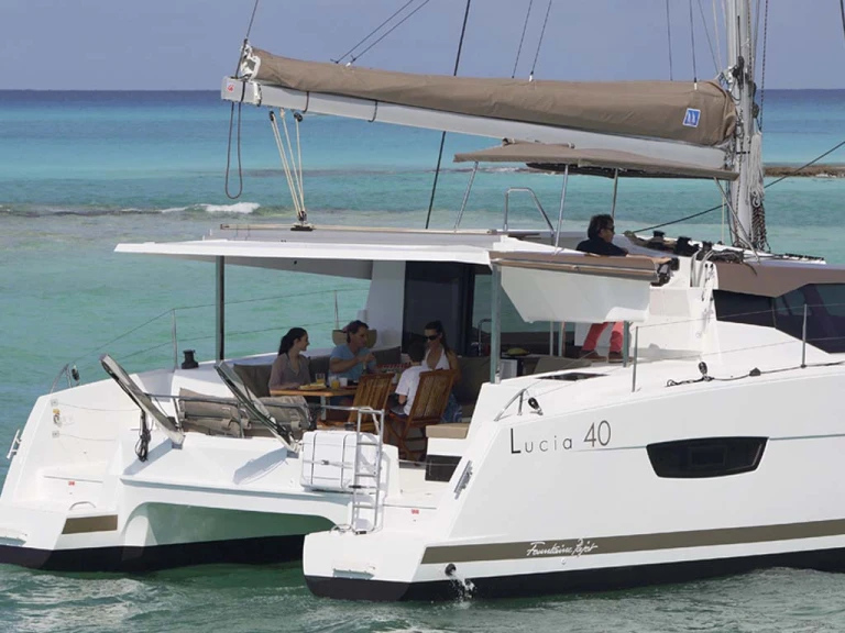 Jachthuur in Lefkáda - Fountaine Pajot Lucia 40 via SamBoat