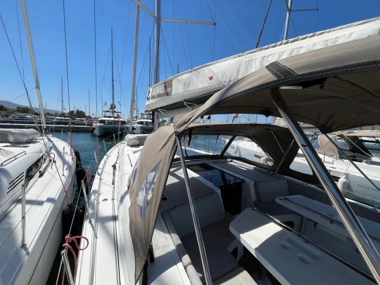 Bénéteau Oceanis 47 - 5 cab. te huur van particulier of professional in Álimos