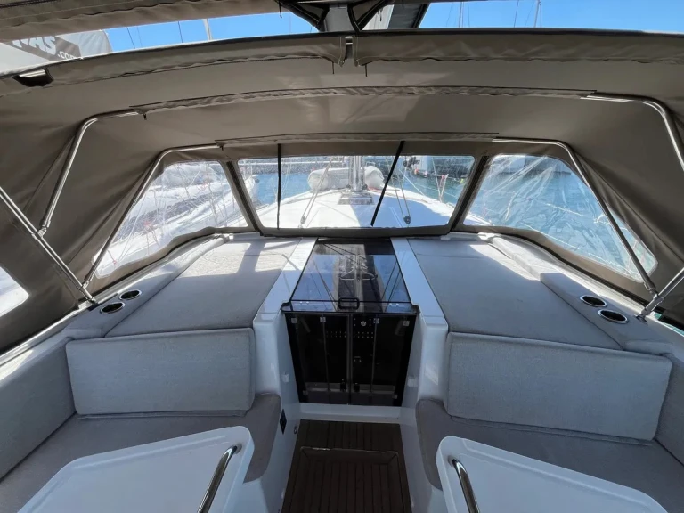 Jachthuur in Álimos - Bénéteau Oceanis 47 - 5 cab. via SamBoat