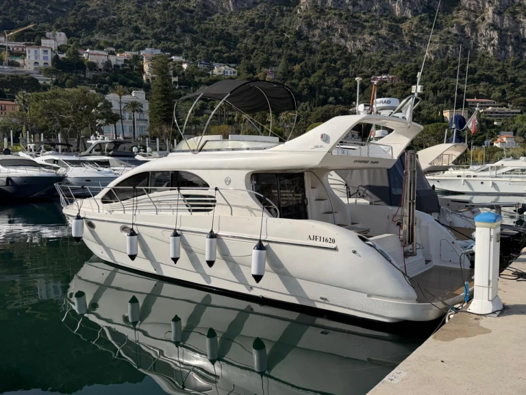 Motorboot te huur in Beaulieu-sur-Mer voor de beste prijs