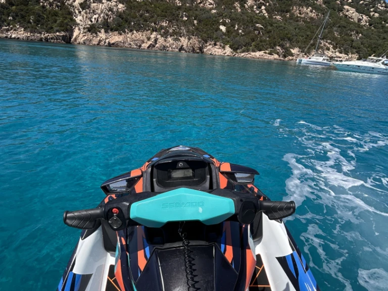 Huur Jet Ski met of zonder schipper Sea-Doo in Pianottoli-Caldarello