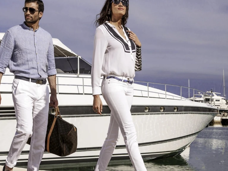 Bootverhuur Allyene goedkoop Leopard 72 Sport