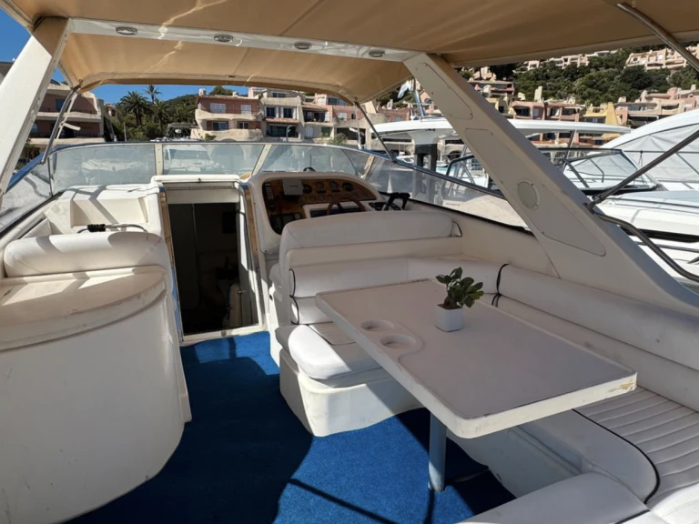Verhuur Motorboot Sunseeker met vaarbewijs