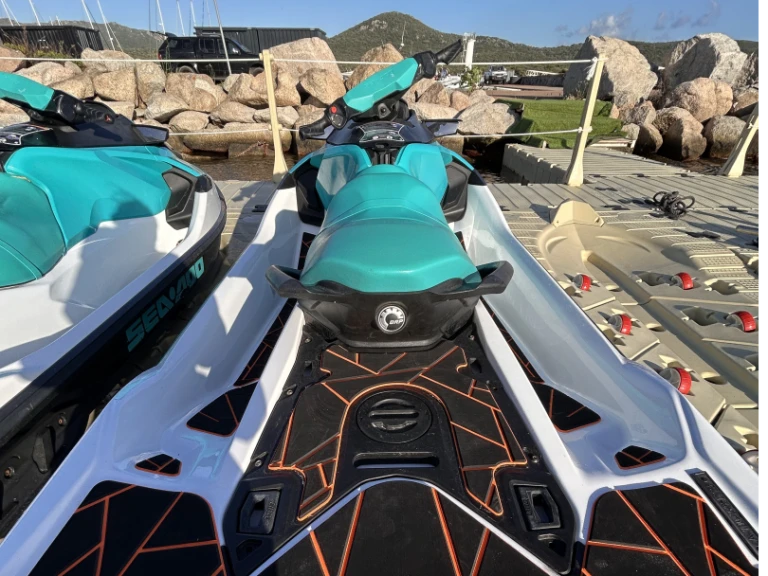 Sea-Doo Gtx pro 130 te huur van particulier of professional in Pianottoli-Caldarello