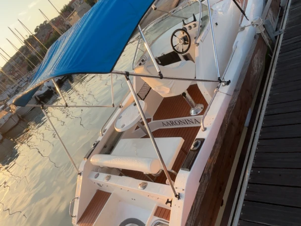 Verhuur Motorboot Balt met vaarbewijs