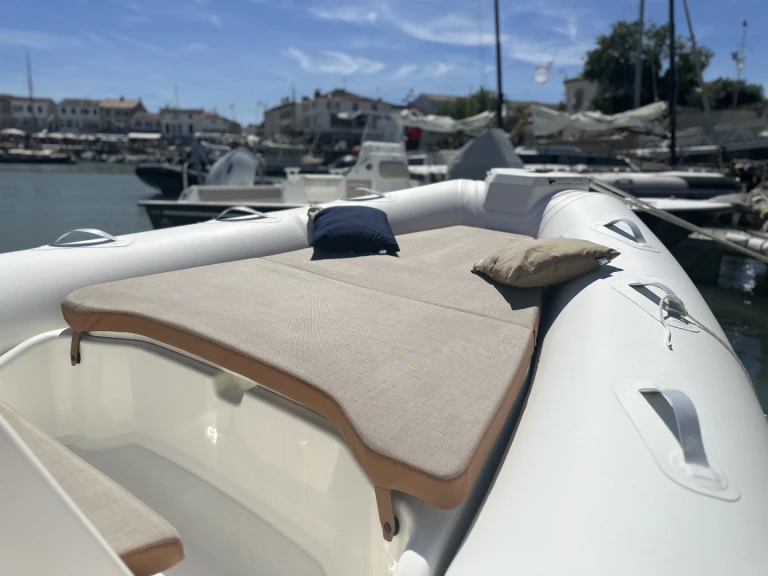 Bootverhuur La Flotte goedkoop Medline 7.5