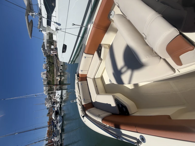Invictus  280 SX te huur van particulier of professional in Portimão