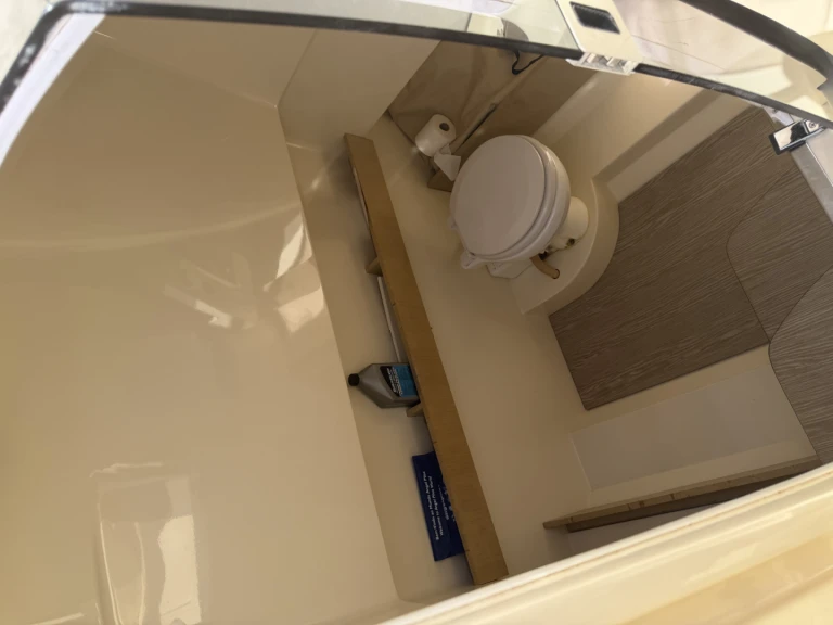 Jachthuur in Portimão - Invictus  280 SX via SamBoat